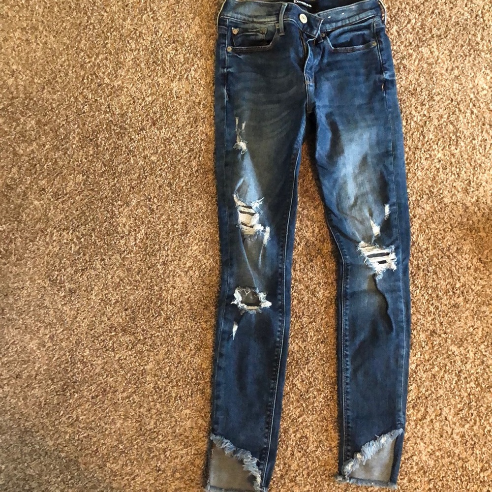 Express Distressed Jeans